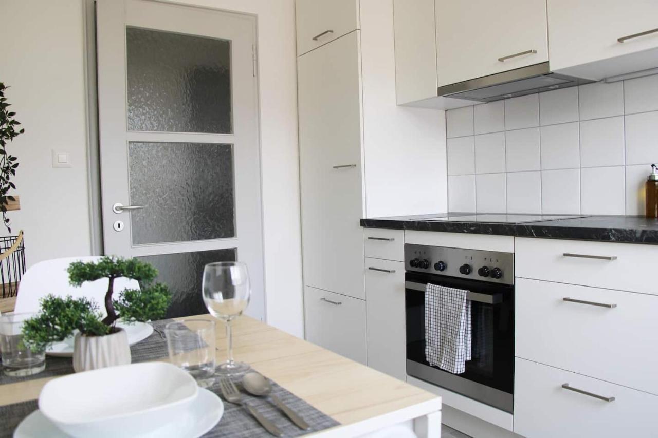 New & Modern Apartment With Beautiful Lake View! Lugano Exterior foto